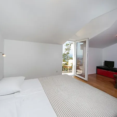 Apartman Lanterna * Brela